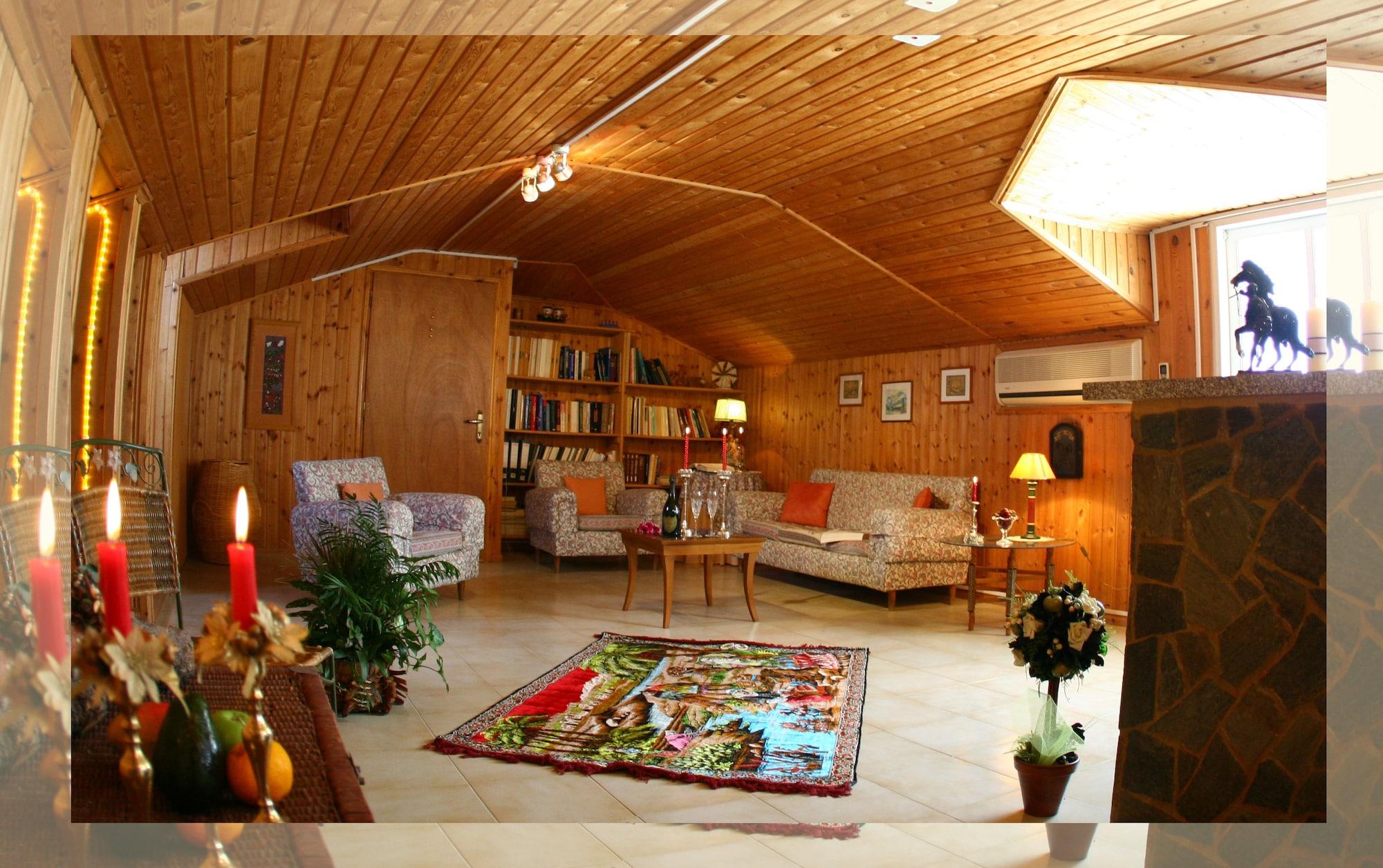 Ionis Art 4*