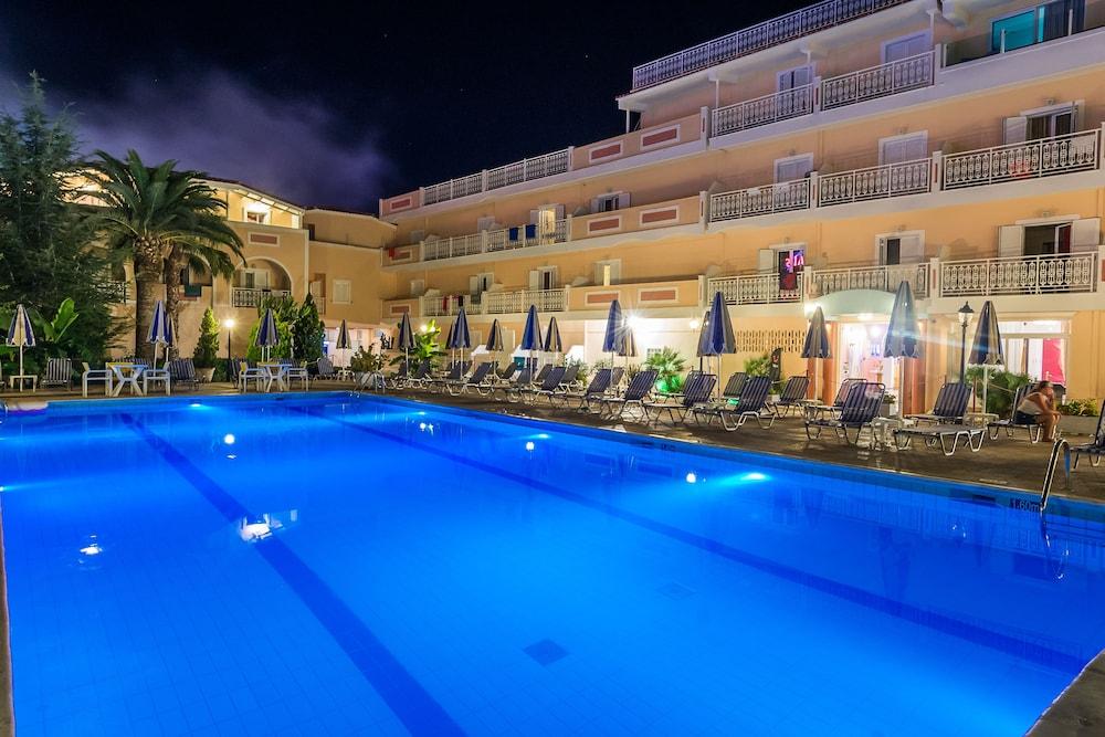Ionis Art Hotel Laganas